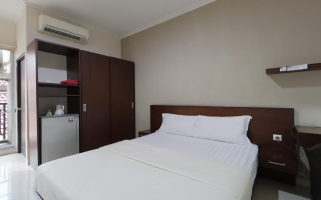 Clover Residence Near Mall Ambassador – Guest Rooms – Jakarta
