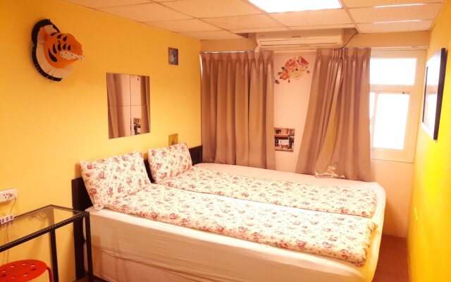 Ximen Triple Tiger Hostel