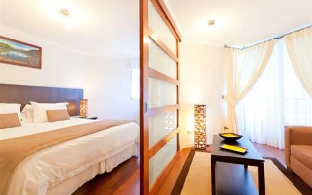 Plaza Suites Apartments