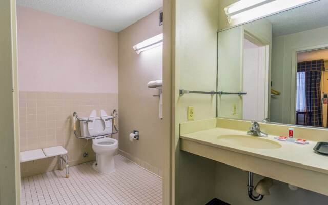 Econo Lodge Baton Rouge