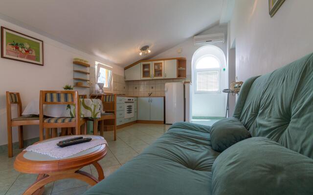 Anđeo - 80 m From Beach - A4