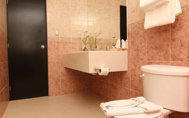 Hotel Embajadores