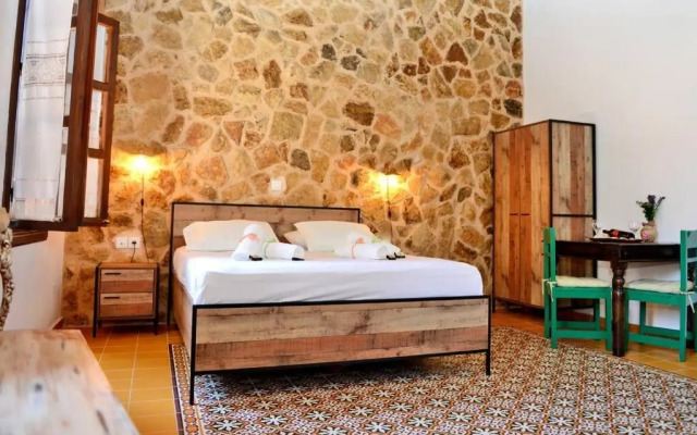 Meandros Suite in Old Town