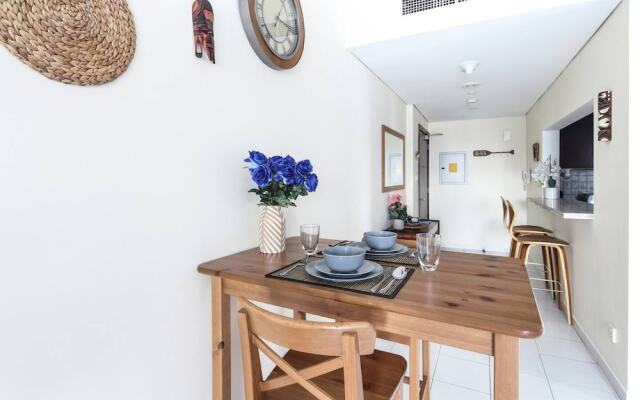 Trendy & Modern 1BR in Marina - Sleeps 4!