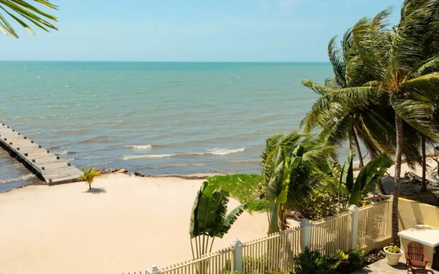 Villa Mission Bay in Belize City