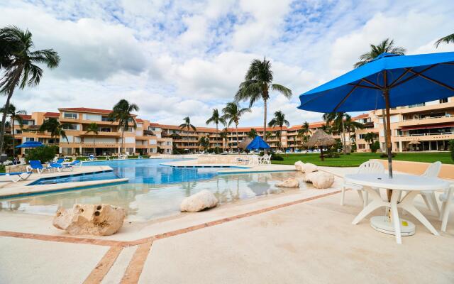 Peaceful Rustic Apartment Beachfront Swimming Pool Terrace Awesome Amenities