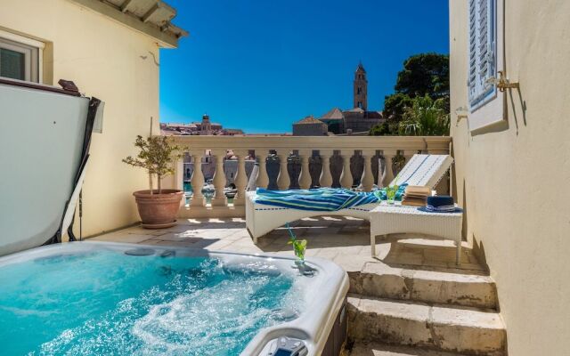 Villa Adriatica - 4 bedroom vacation house