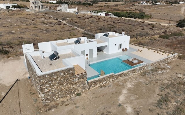Lil Paros Luxury suites