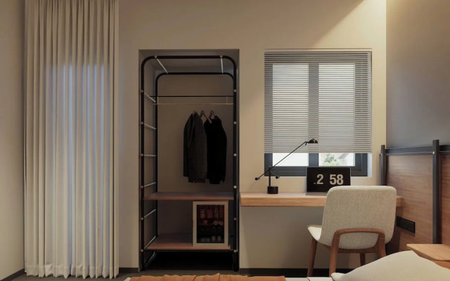 Metrolux City Contemporary Hotel