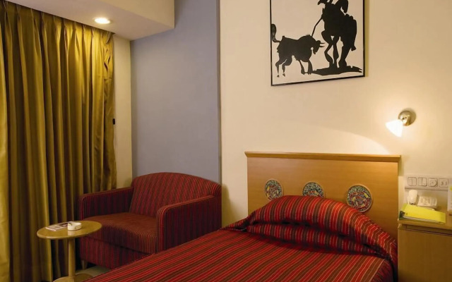 Lemon Tree Hotel, Udyog Vihar, Gurugram