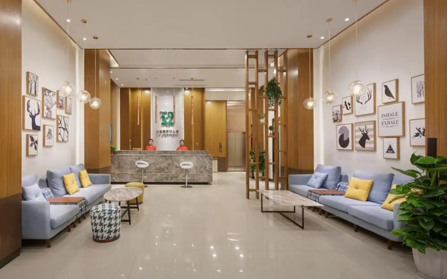 Ivy International Apartment