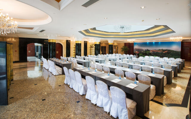 Xiamen C&D Hotel