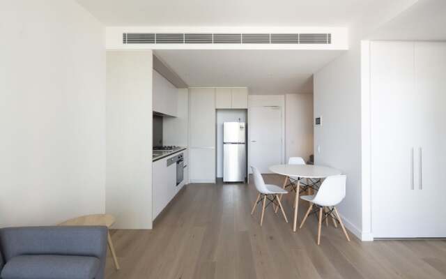 Modern Apartment in Darling Harbour