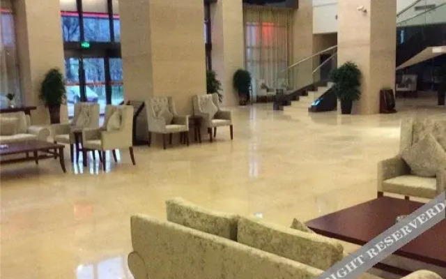 Yalante Hotel