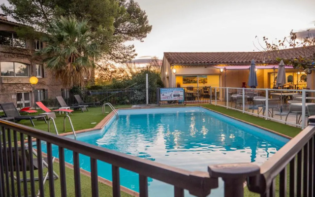 Logis Hotel Uzes Pont du Gard