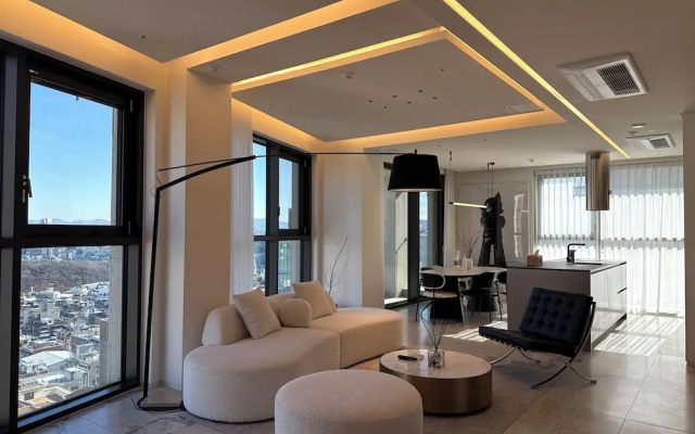 Caelum Black Gangnam Luxury Residence