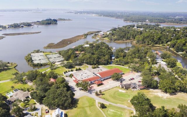 Gulf Hills Hotel & Resort