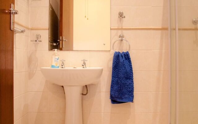 Riverfront Backpackers