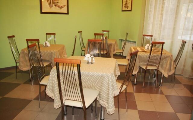 Отель Водолей