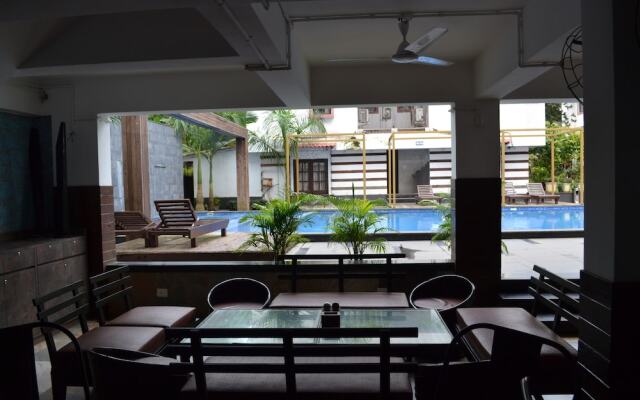 Stay Simple Sunkissed Plaza Resort