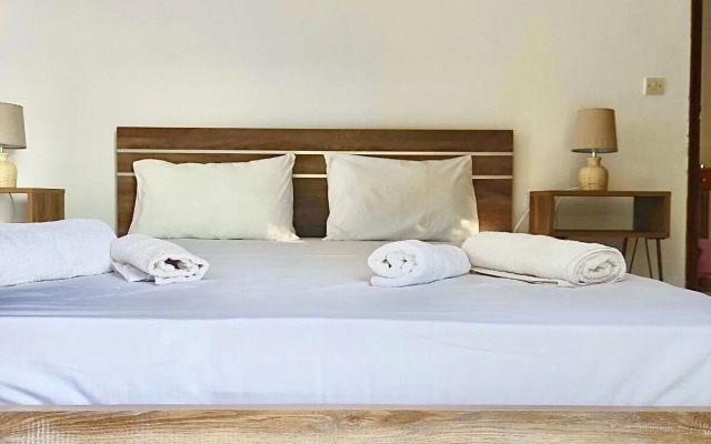 Akrogiali Apartments