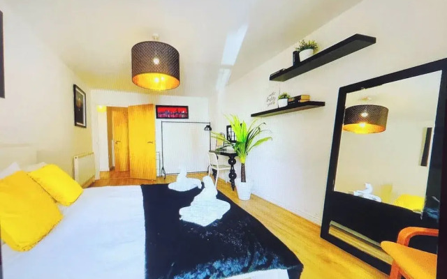 Flat 4 Pembroke Court