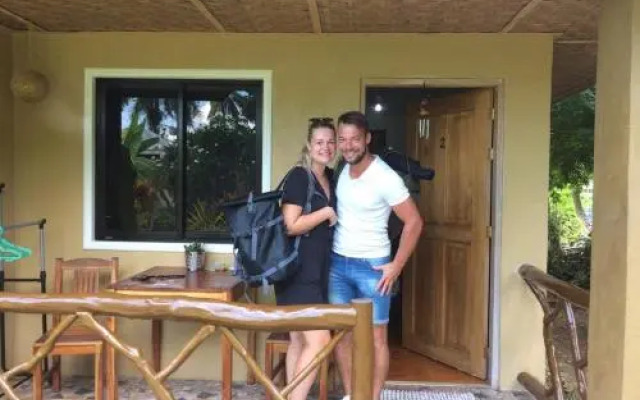 MIKI's Guest House