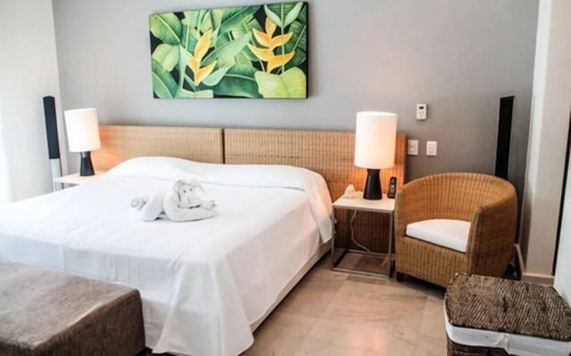 Via 38 Buda By Playa Paradise