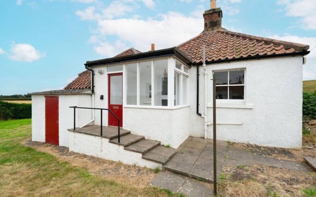 Clubhouse Cottage - Stylish 2 bed pet Friendly