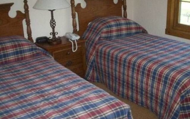 Kicking Horse Lodges