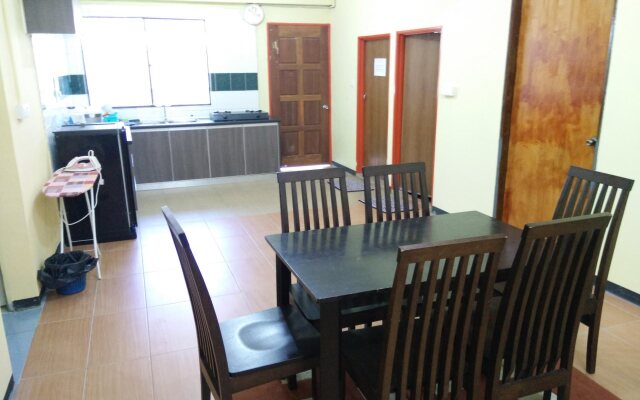 Sri Sembulan Guesthouse