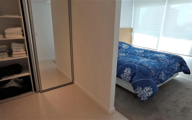 Great Beach Apartment, 5+1 Guests. Pool, Amenities