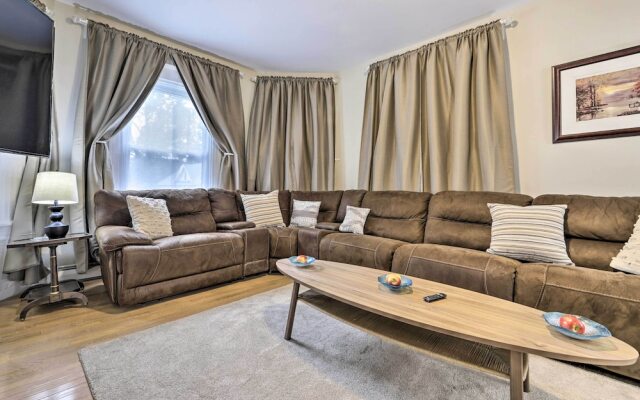 Bright Springfield Apartment w/ 2 Balconies!