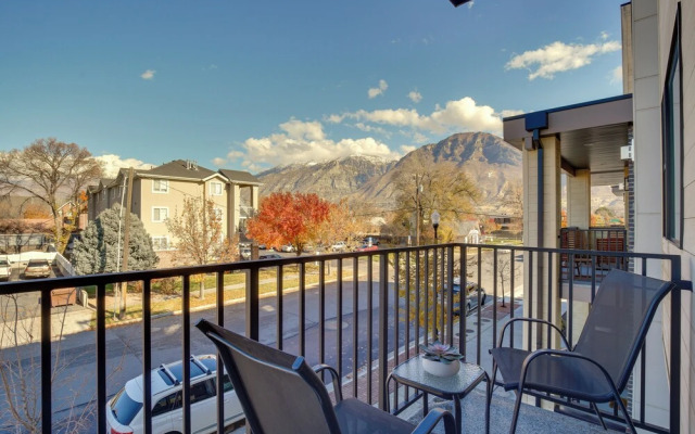 Modern Downtown Provo Townhome w/ Balcony!
