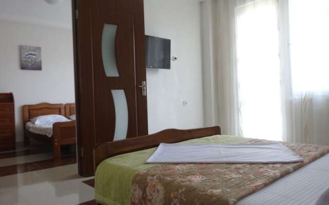 Hotel Ritsa
