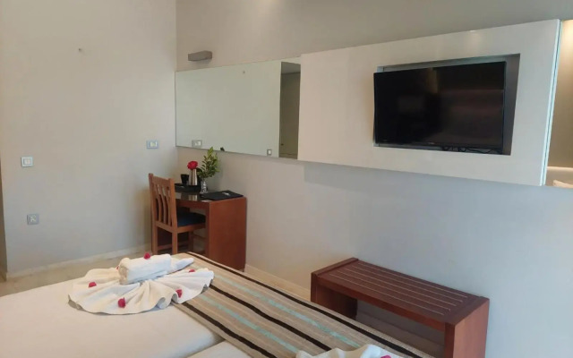 Eleftheria Hotel