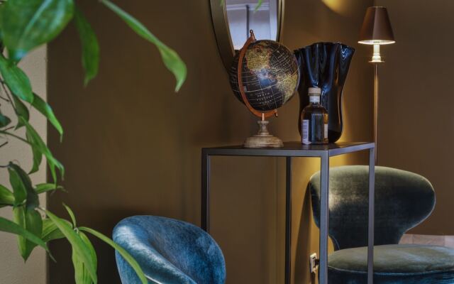 Porta Altinia Suites