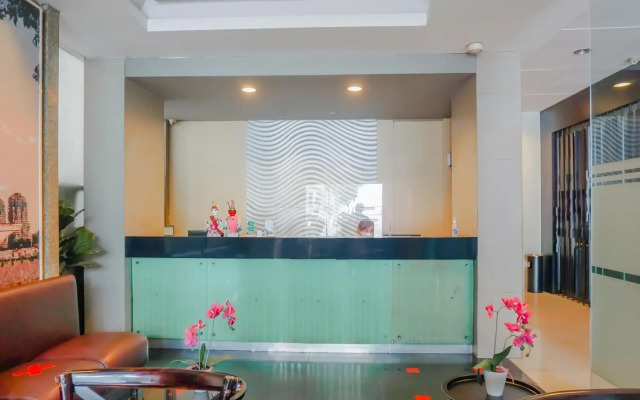 OYO 90244 Hotel Antara
