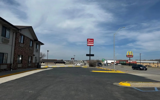 West point inn and suites