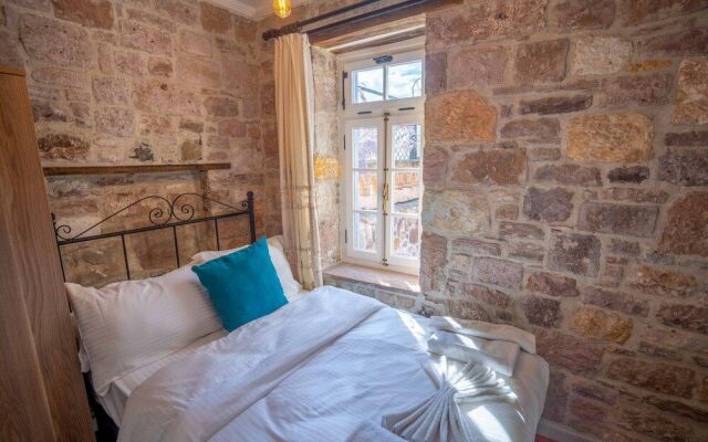 Cunda Alesta Otel