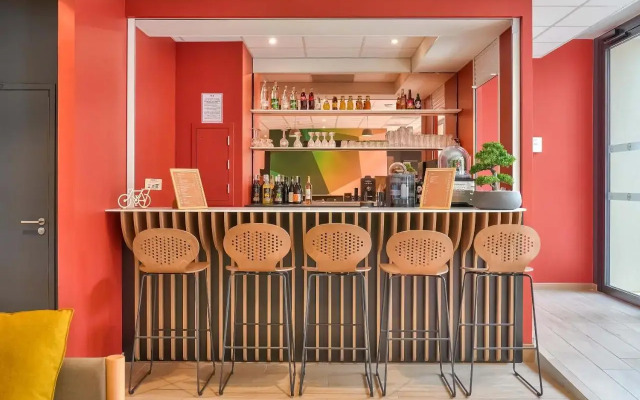B&B HOTEL Paris Porte d'Orléans
