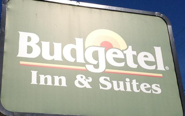 Budgetel Inn & Suites