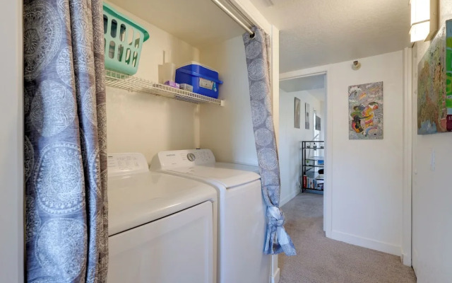 Scottsdale Condo ~ 1 Mi to Spring Training!