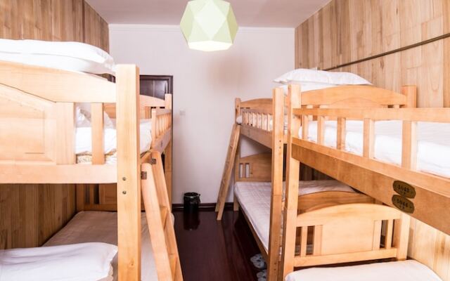 Xi'an Zhongshi Youth Hostel