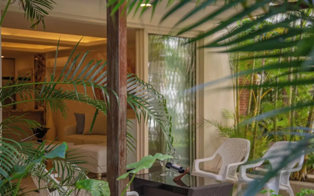 San Diego 974 Suites