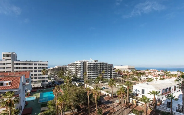 Tenerife South Shore Apartament, Coastal Lifestyle