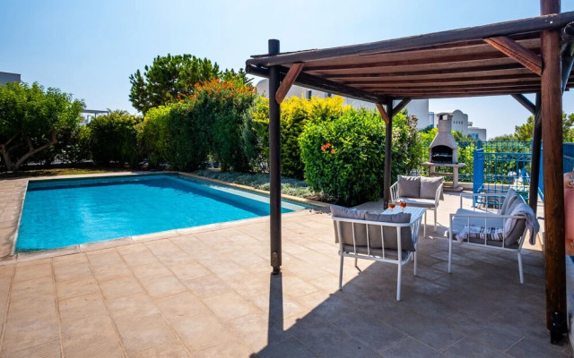 "sanders Azzurro - Adorable Villa w/ Private Pool"