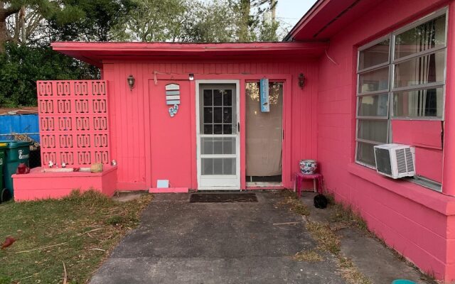 Vacation HomeStay Rental Rooms