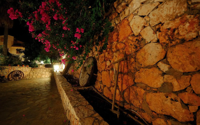 Lycia Hotel