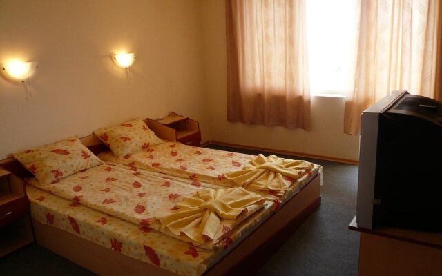 Krasi Hotel